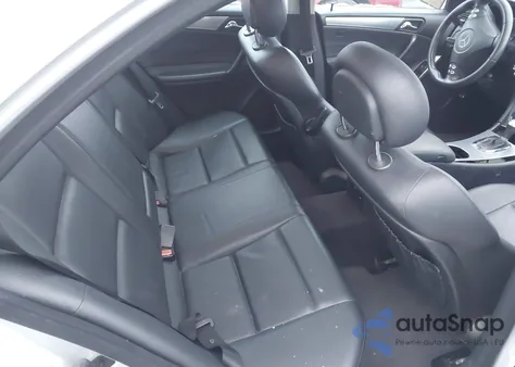 2005 Mercedes-Benz C 230 Kompressor Sport z USA, uszkodzony, nr VIN WDBRF40J05F692494